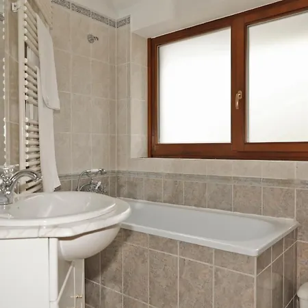 Oporto Panzio לינה וארוחת בוקר Villány