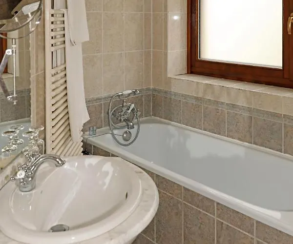 Bed & Breakfast Oporto Panzio 4*